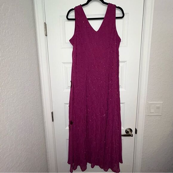 JOANNA HOPE Embellished Sequins Sleeveless Maxi Gown Dress - Picture 13 of 14